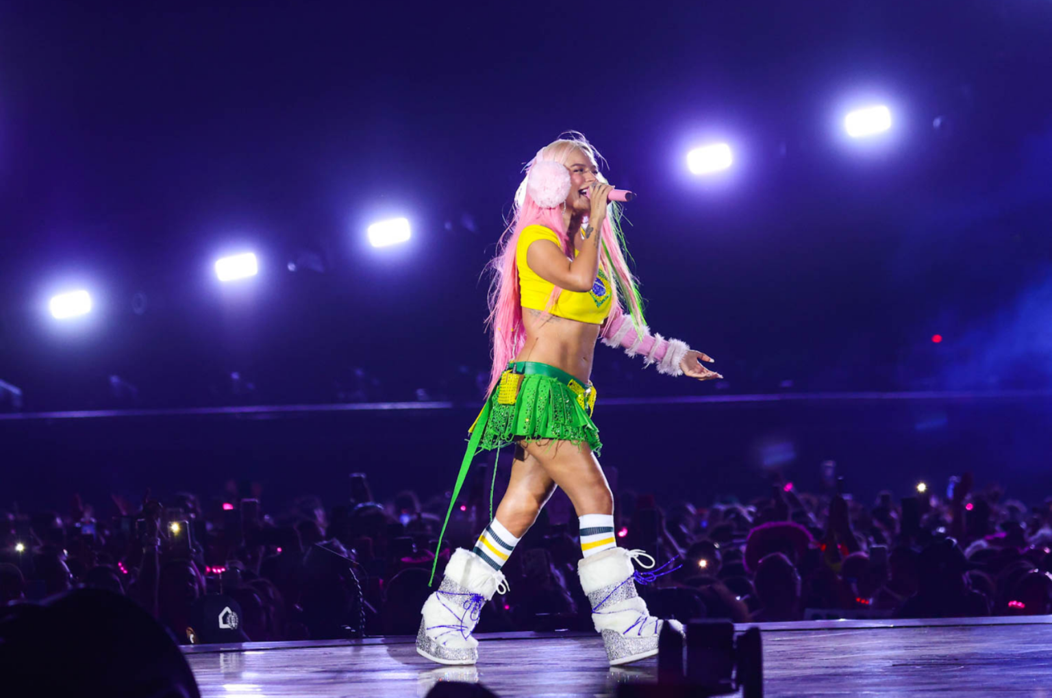 Karol G y Bruno Mars encienden rumores de romance con una publicación conjunta