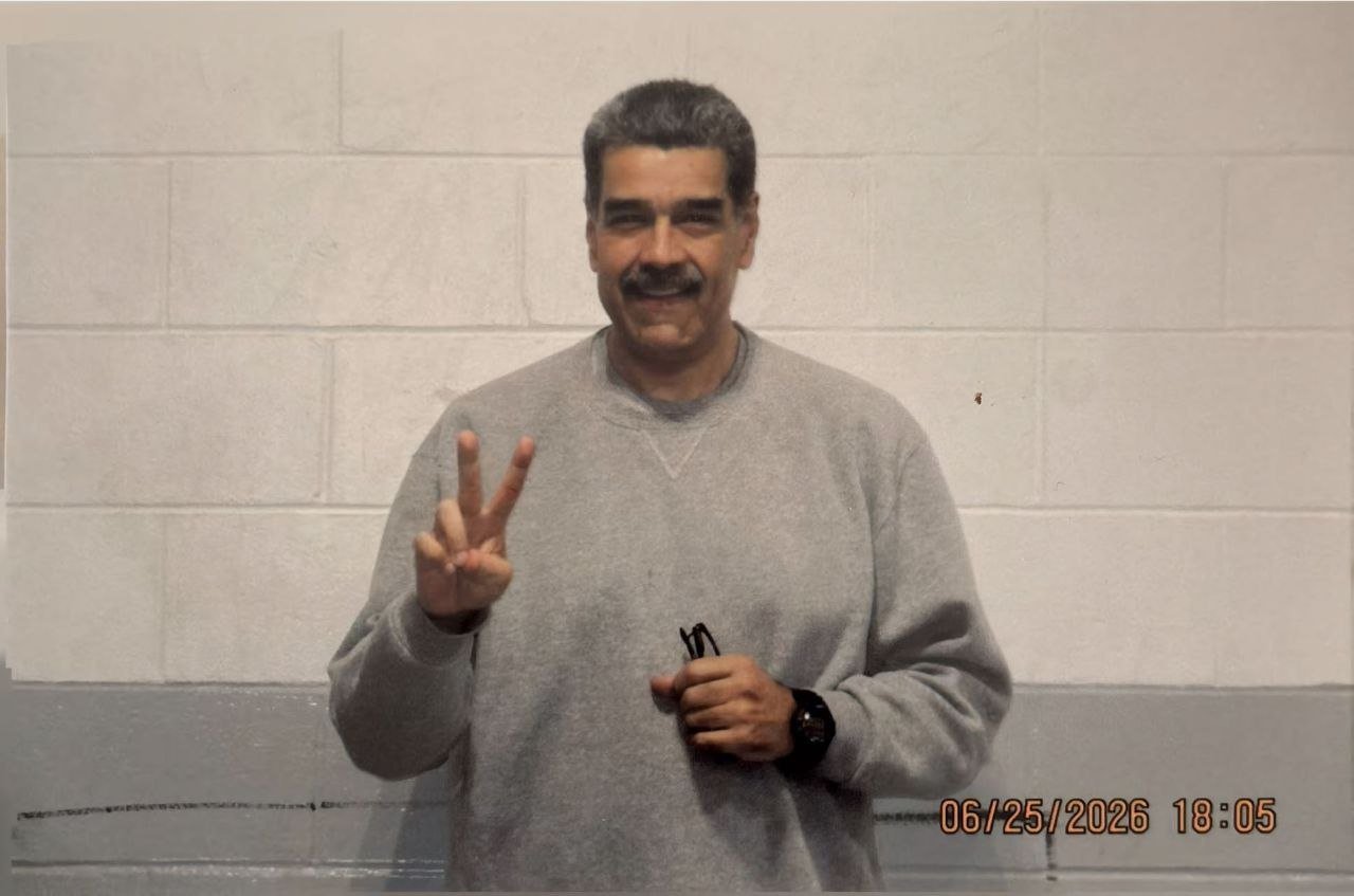 Maduro reaparece con postales desde la cárcel en Nueva York: «Estamos firmes»