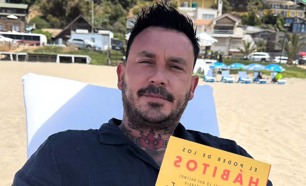 Mauricio Pinilla llegó a Urgencias de la Clínica Las Condes: médicos descartaron un infarto y lo dejaron en observación